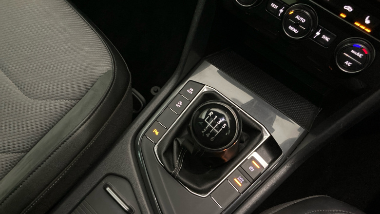 Volkswagen Tiguan 2.0 TDi 150 R-Line 5dr Diesel Estate